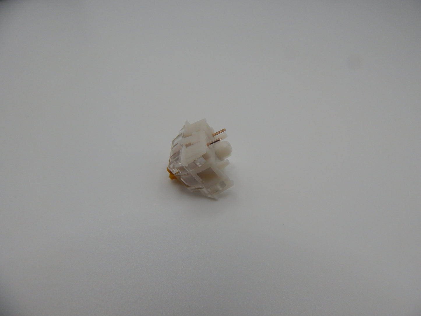 Gazzew U4T Thocky Tactile RGB Switch Clear Top (65g)